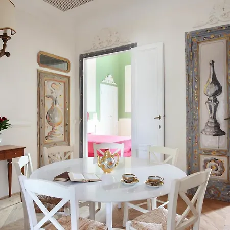 Stars And Stripes Apartament Florencja