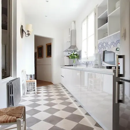 Stars And Stripes Apartment *